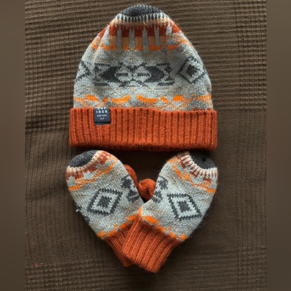 GAP Orange and Gray Knit Hat and Mittens